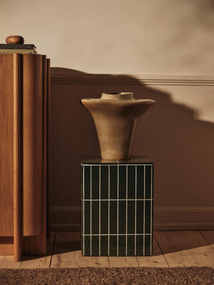 ferm LIVING Evio Vase H35 cm – Elm Green