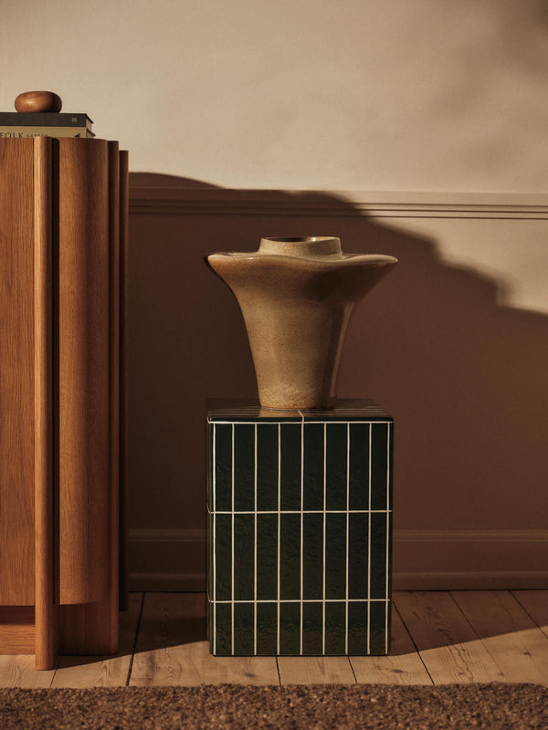 ferm LIVING Evio Vase H35 cm – Elm Green