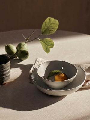 ferm LIVING Flow Bowl Large – Off-white Speckle