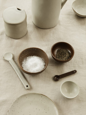 ferm LIVING Flow Jar with Spoon – Off-white Speckle