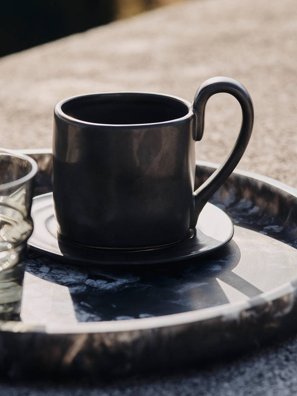 ferm LIVING Flow Mug with Saucer – Black