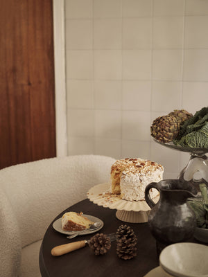 ferm LIVING Fountain Cake Stand – Off-white