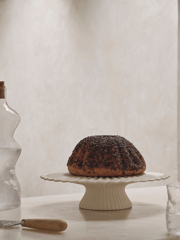 ferm LIVING Fountain Cake Stand – Off-white