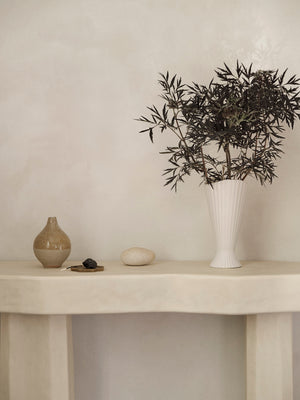 ferm LIVING Fountain Vase H20 cm – Off-White
