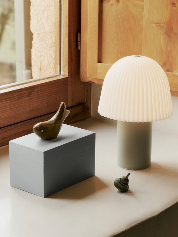 ferm LIVING Frill Portable Lamp – Cashmere / White
