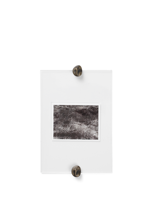 ferm LIVING Gravel Picture Frame A5 – Antique Brass