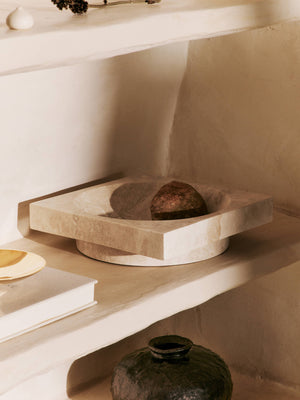 ferm LIVING Hew Low Centrepiece – Travertine