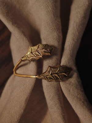 ferm LIVING Holly Leaf Napkin Rings – Set of 4 – Brass