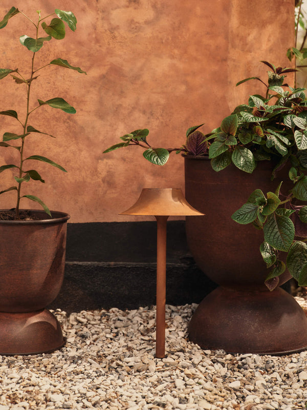 ferm LIVING Hourglass Pot Medium – Rust