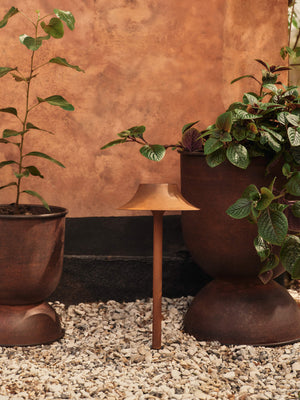 ferm LIVING Hourglass Pot Small – Rust