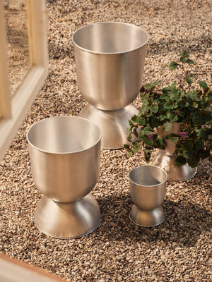 ferm LIVING Hourglass Pot Small – Aluminium