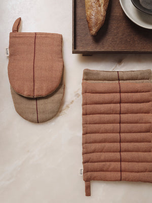 ferm LIVING Ito Oven Mitt – Hazel