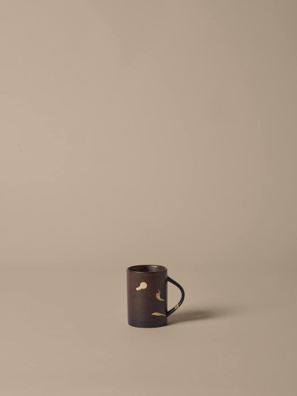 ferm LIVING Koyo Mug – Dark Brown / Buff
