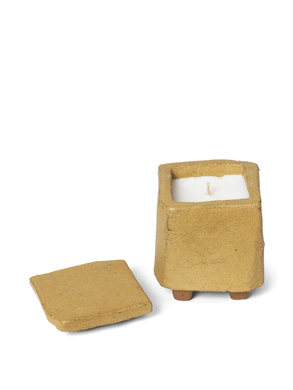 ferm LIVING Kurinu Scented Candle – Honey
