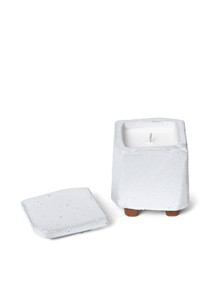 ferm LIVING Kurinu Scented Candle – White