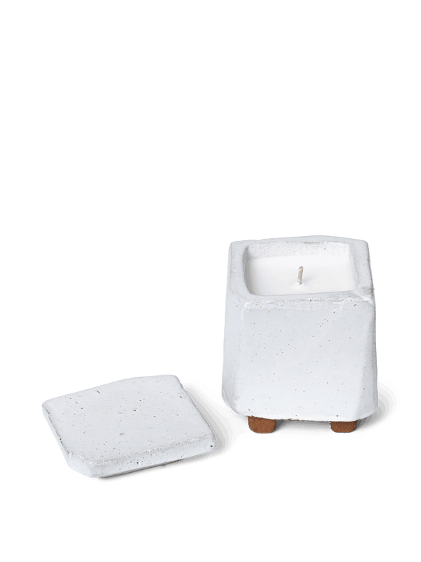 ferm LIVING Kurinu Scented Candle – White