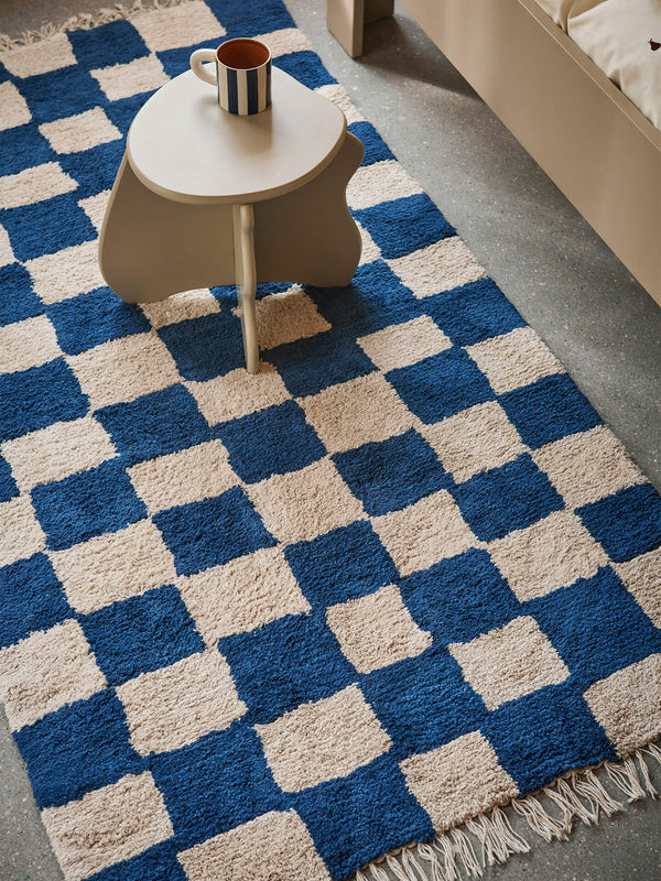 ferm LIVING Mara Washable Rug – Deep Blue / Warm Sand