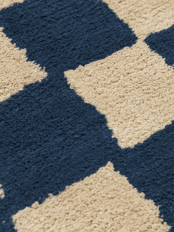ferm LIVING Mara Washable Rug – Deep Blue / Warm Sand