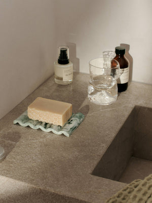 ferm LIVING Mist Soap Dish – Emerald / Off-white