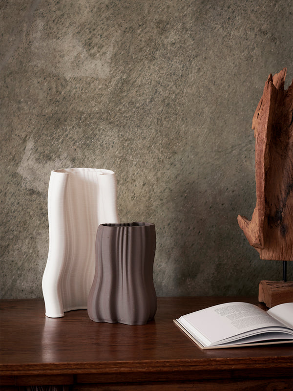 ferm LIVING Moire Vase H30 cm – Off-White