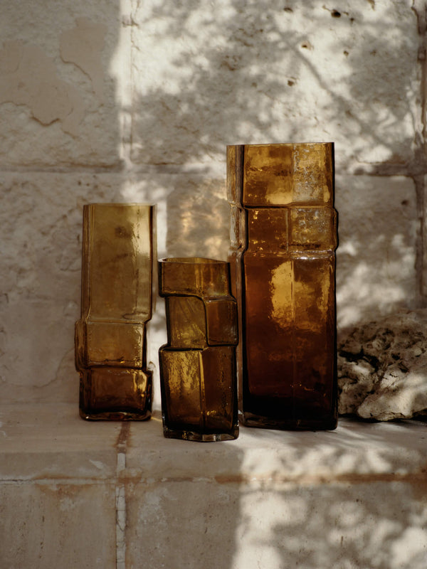 ferm LIVING Muro Vase H23 cm – Recycled Amber
