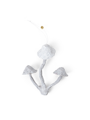 ferm LIVING Mushroom Ornament 3 Caps – Faded White