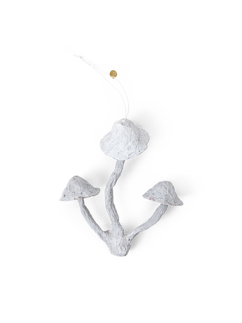 ferm LIVING Mushroom Ornament 3 Caps – Faded White