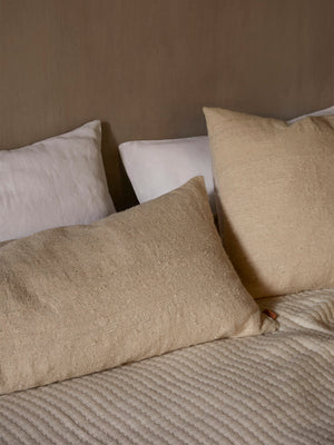 ferm LIVING Nettle Cushion Long – Natural