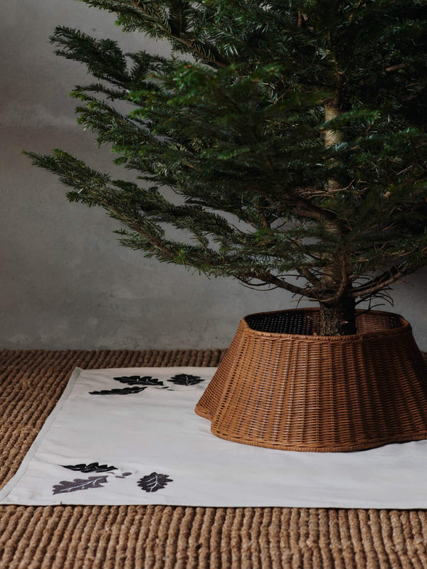 ferm LIVING Oak Christmas Tree Blanket – Square