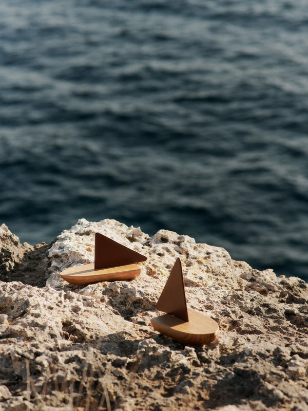ferm LIVING Opty Boat – Set of 2 – Dark Pecan / Oak