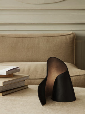 ferm LIVING Oyster Table Lamp – Black