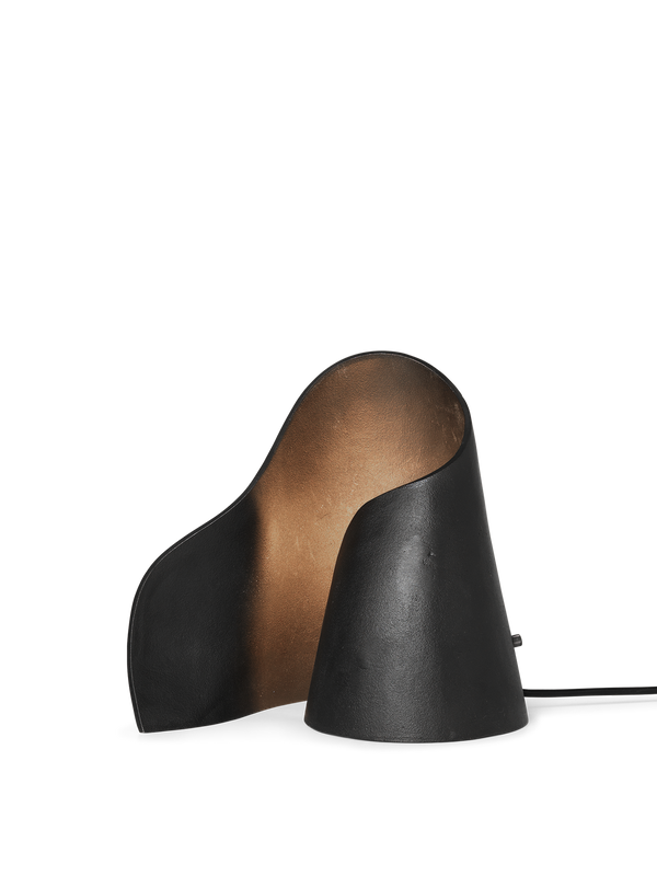 ferm LIVING Oyster Table Lamp – Black