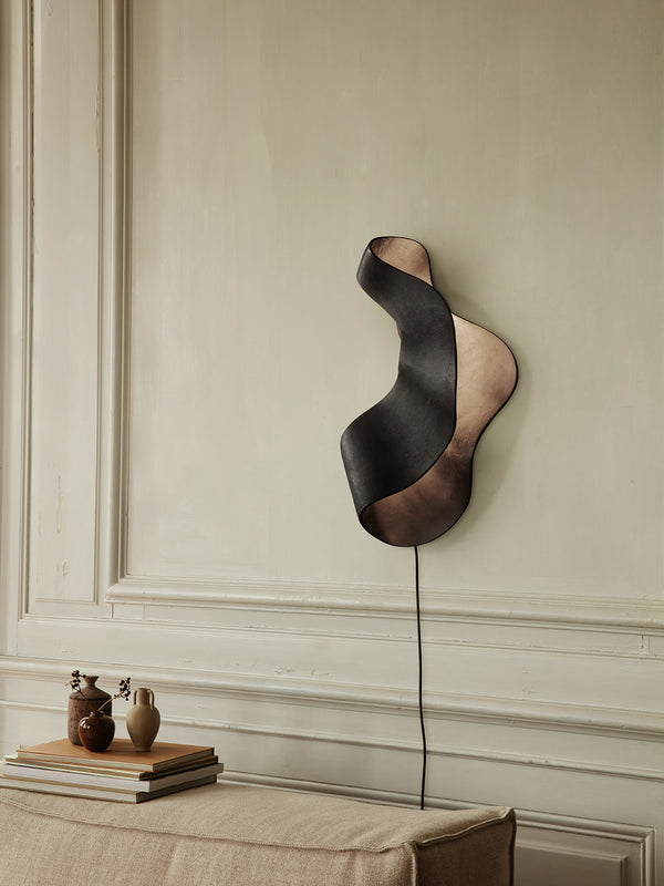 ferm LIVING Oyster Wall Lamp – Black