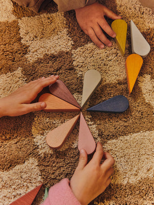 ferm LIVING Petal Play Blocks – Multi