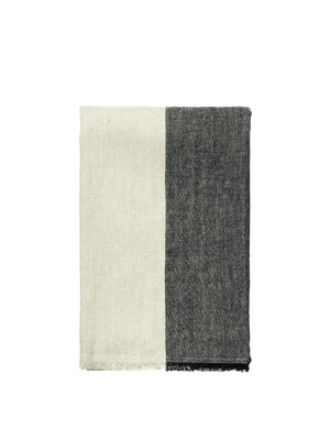 ferm LIVING Pila Linen Throw – Black / Elm Green