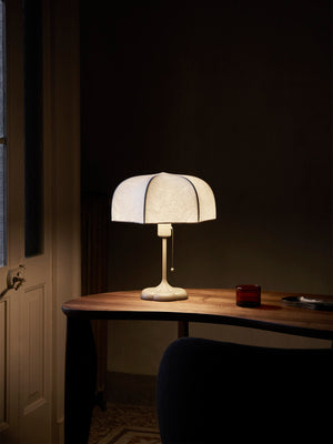 ferm LIVING Poem Table Lamp – White / Cashmere