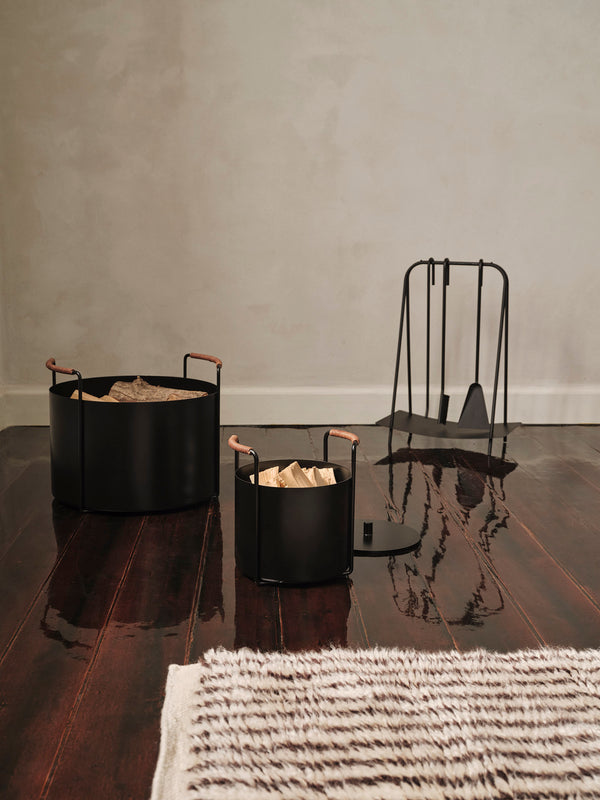 ferm LIVING Port Kindling and Ash Bucket – Black