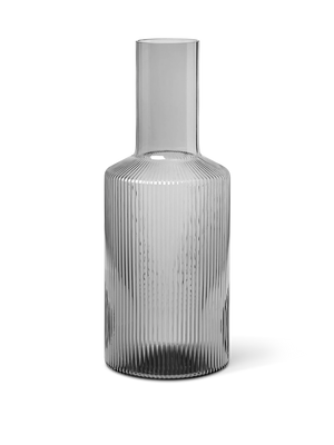 ferm LIVING Ripple Carafe – Smoked Grey