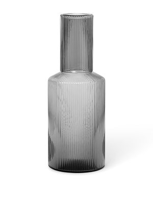 ferm LIVING Ripple Carafe – Smoked Grey