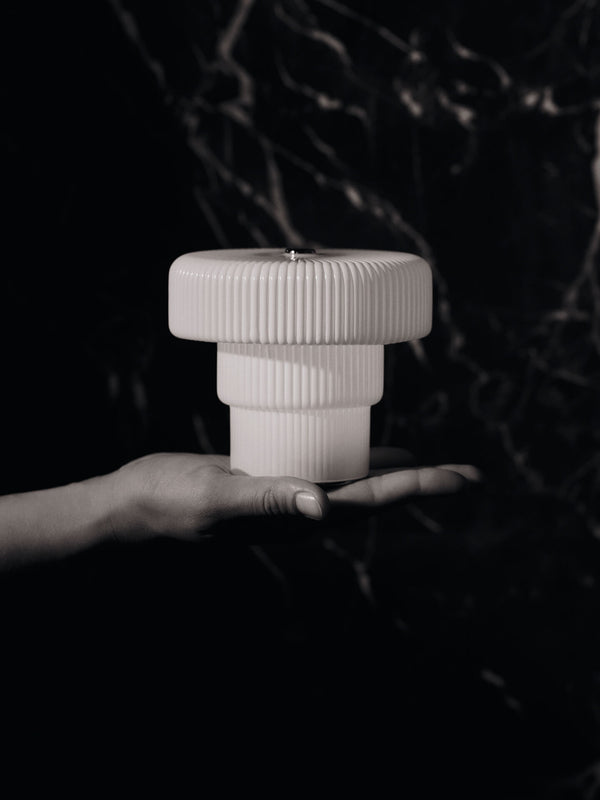 ferm LIVING Ripple Portable Lamp H10 cm – White