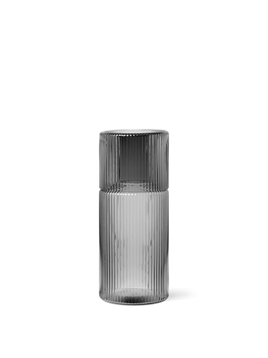 ferm LIVING Ripple Small Carafe Set – Smoked Grey