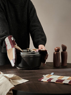 ferm LIVING Section Oven Mitt – Patchwork
