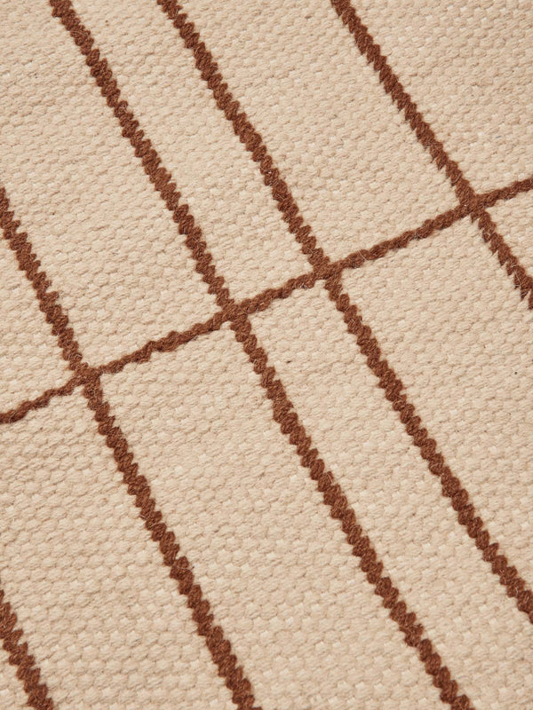 ferm LIVING Sen Rug 170 x 240 cm – Parchment / Chestnut