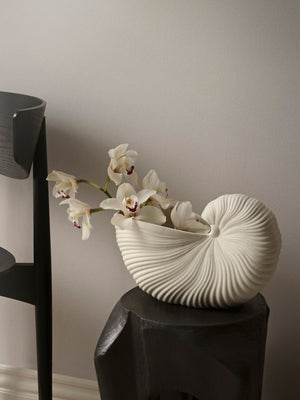 ferm LIVING Shell Pot – Off-White