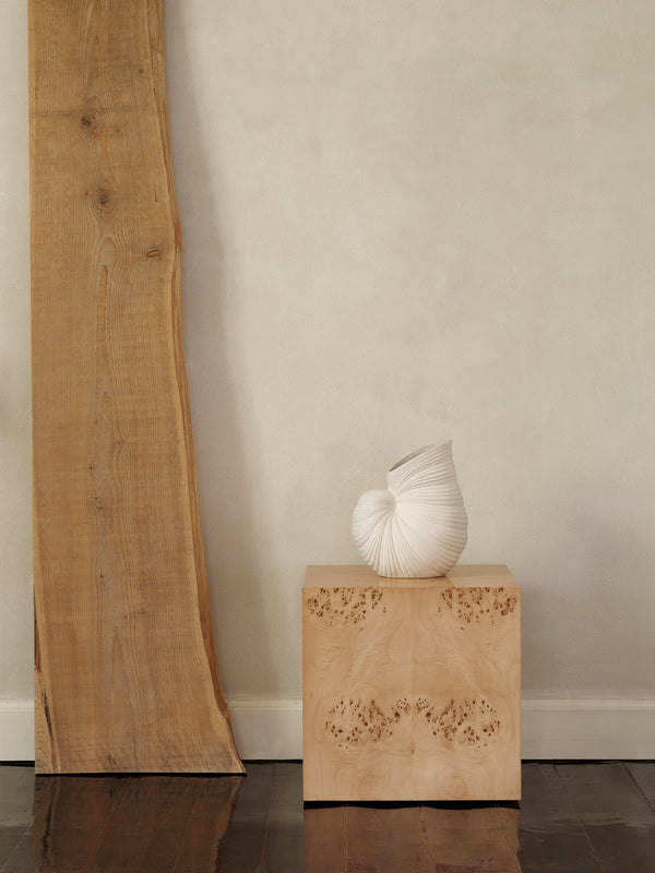 ferm LIVING Shell Vase – Off-White