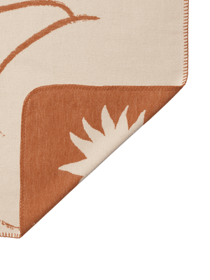 ferm LIVING Skye Blanket – Sienna / Parchment