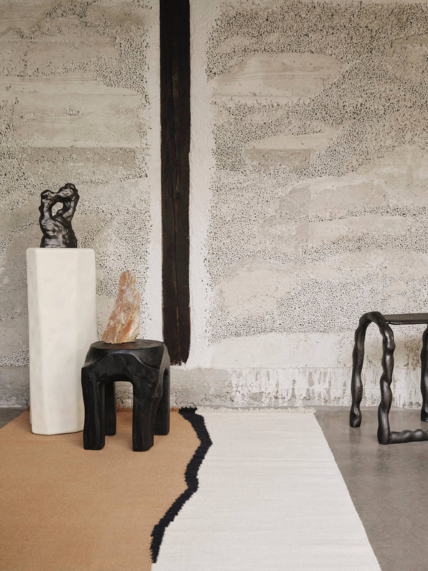ferm LIVING Soil Kelim Rug 140 x 200 cm – Dark Sand / Off-white