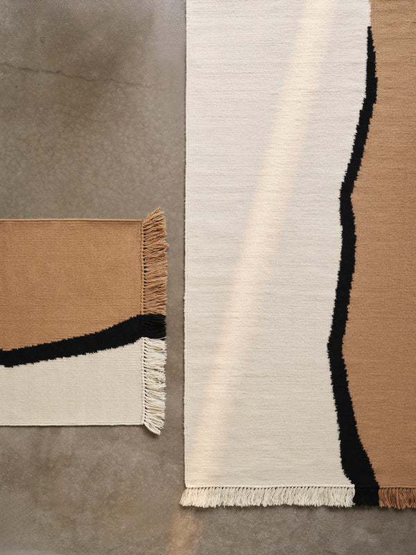 ferm LIVING Soil Kelim Rug 170 x 240 cm – Dark Sand / Off-white