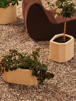 ferm LIVING Staffa Planter H27 cm – Ivory