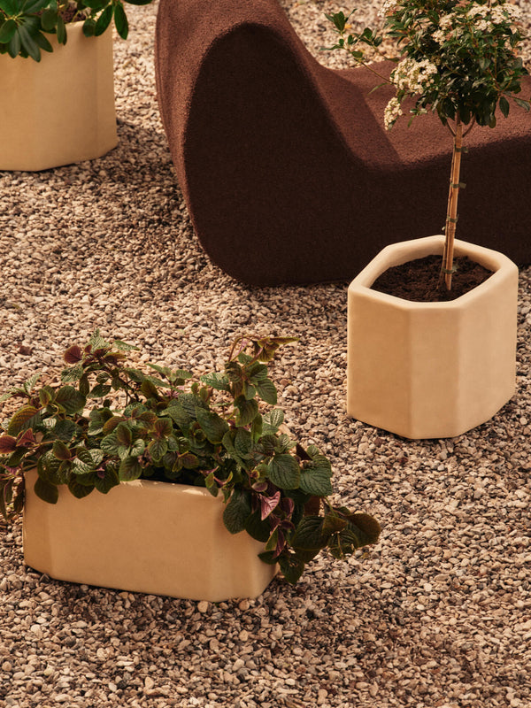 ferm LIVING Staffa Planter H27 cm – Ivory